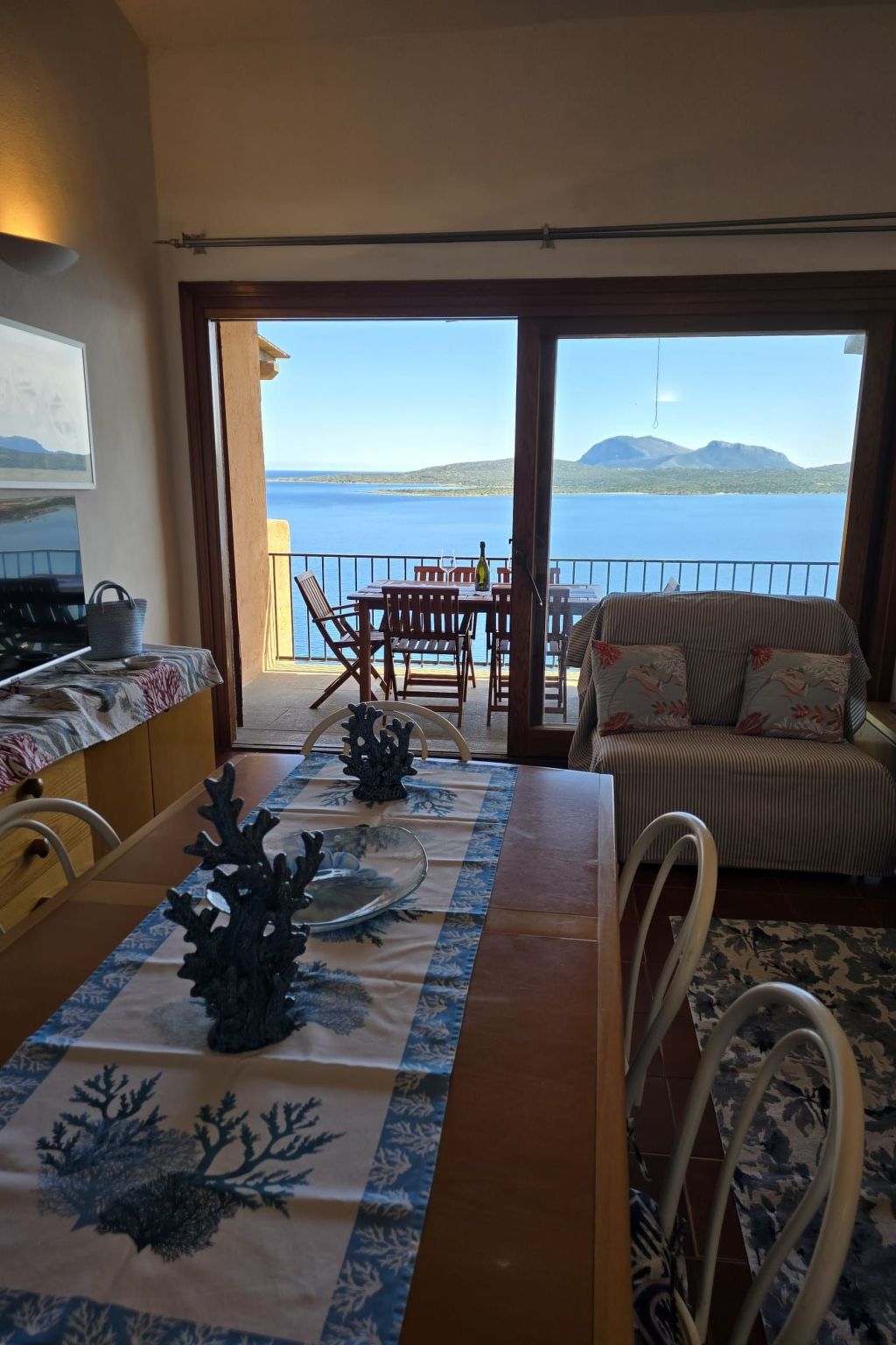 Casetta Ladunia mit Blick aufs Meer-Binnen