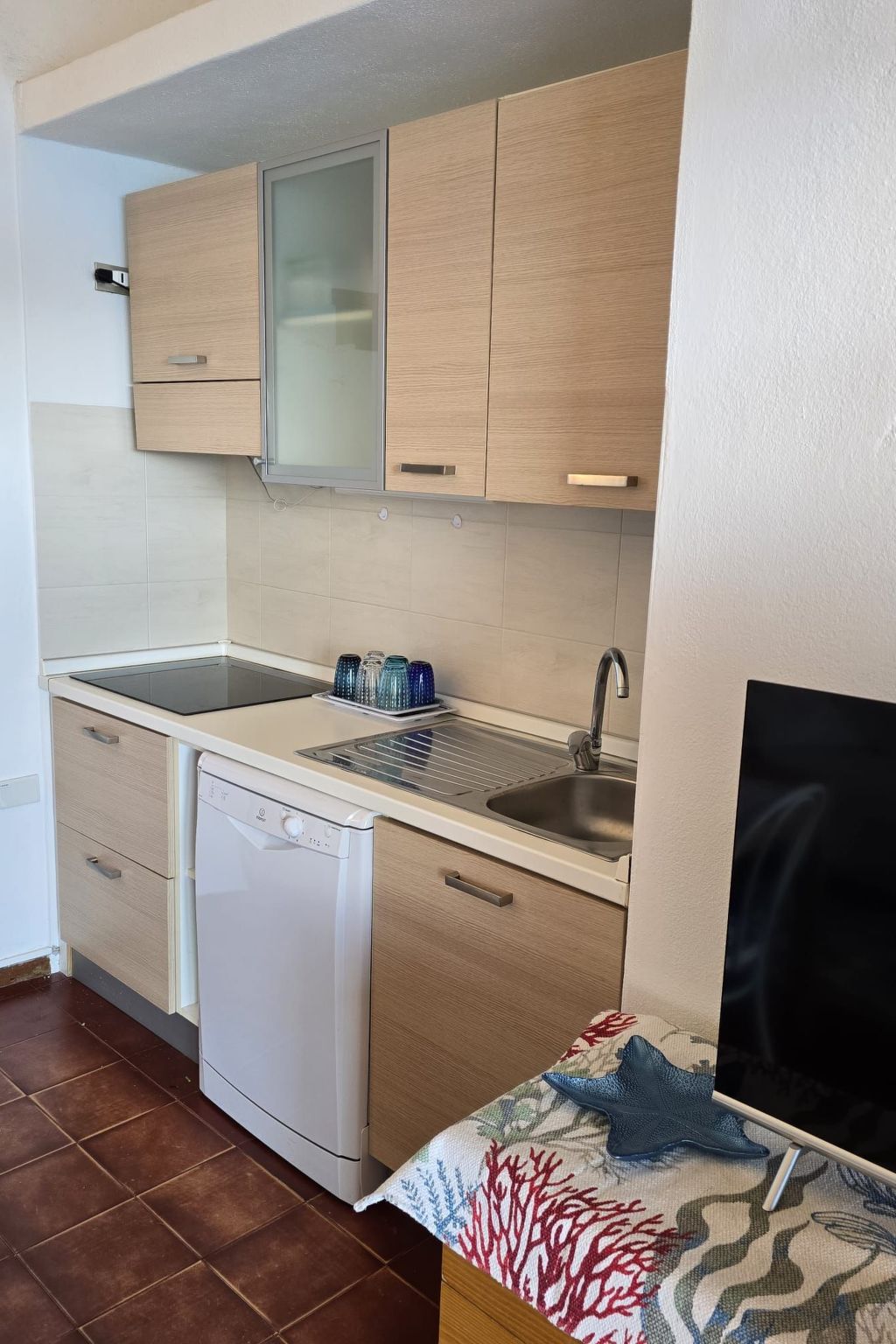 Casetta Ladunia mit Blick aufs Meer-Binnen