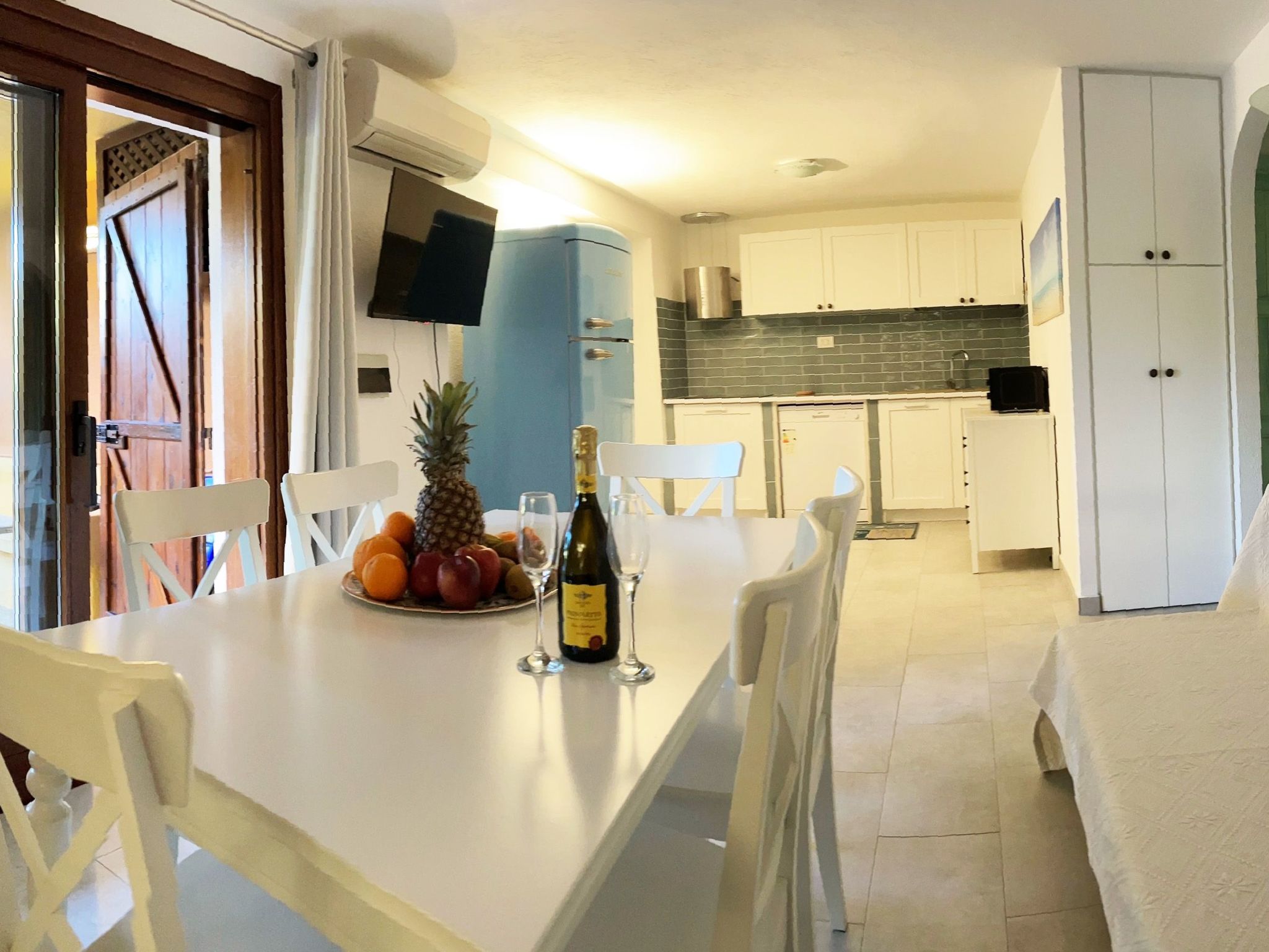 Photo of Große Drei-Zimmer-Wohnung am Golf von Marinella