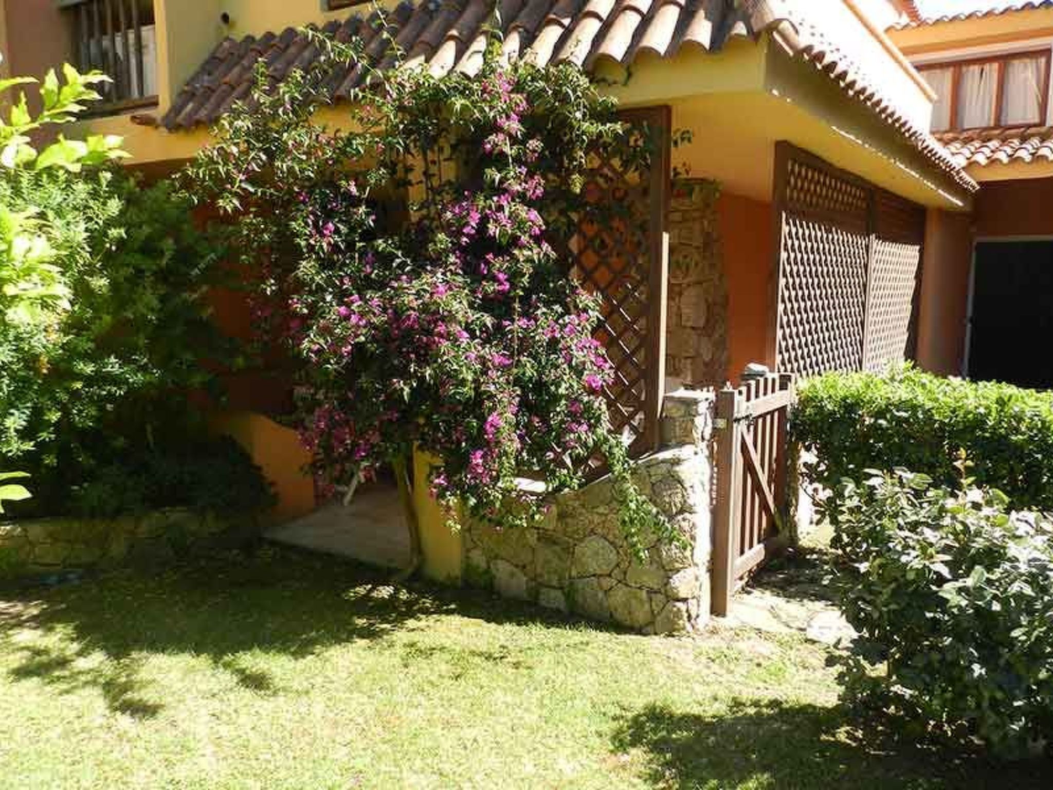 Photo of Große Drei-Zimmer-Wohnung am Golf von Marinella