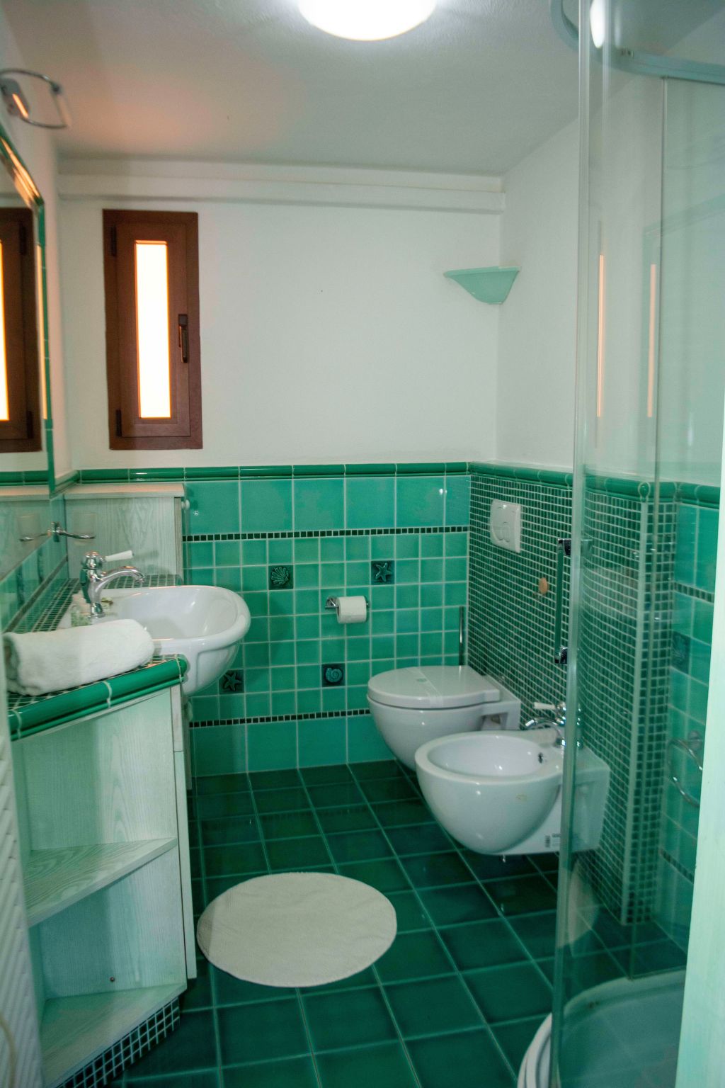 Photo of Große Drei-Zimmer-Wohnung am Golf von Marinella