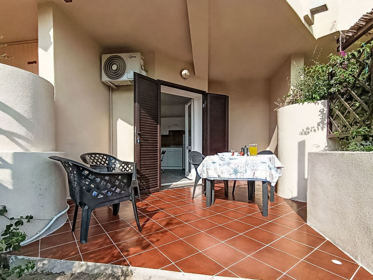 Aan zee: Zonnig appartement Iris 7 in Golfo Aranci in Golfo Aranci