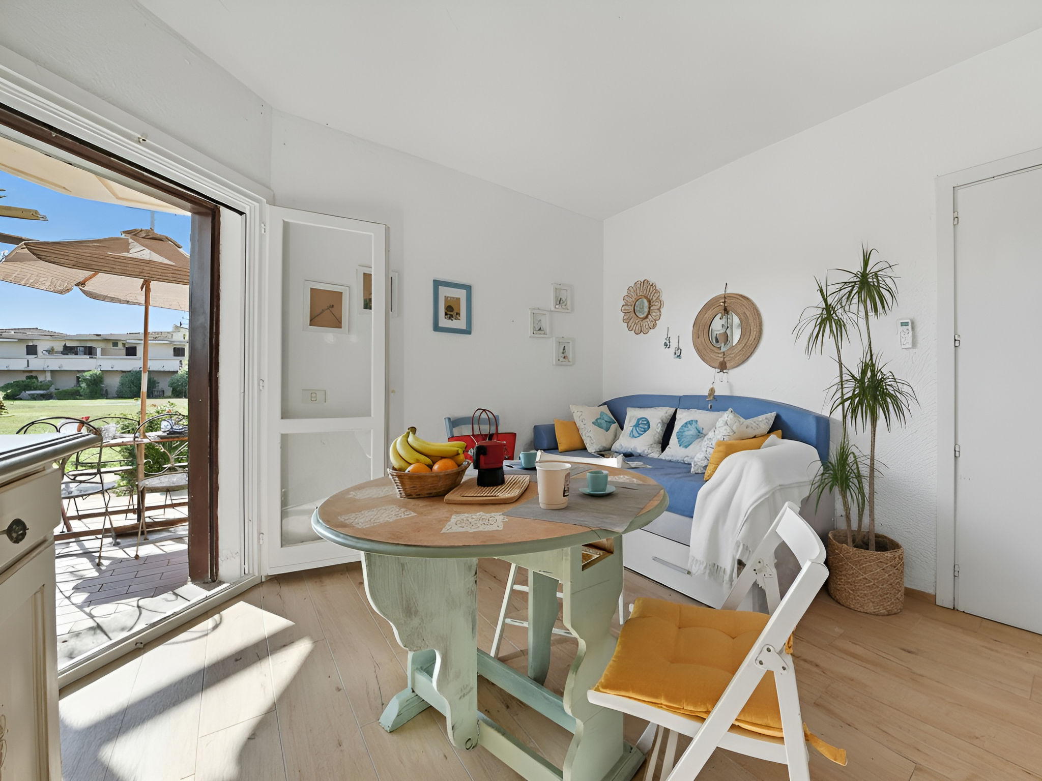 Iris 5, Terza Spiaggia-Dedans