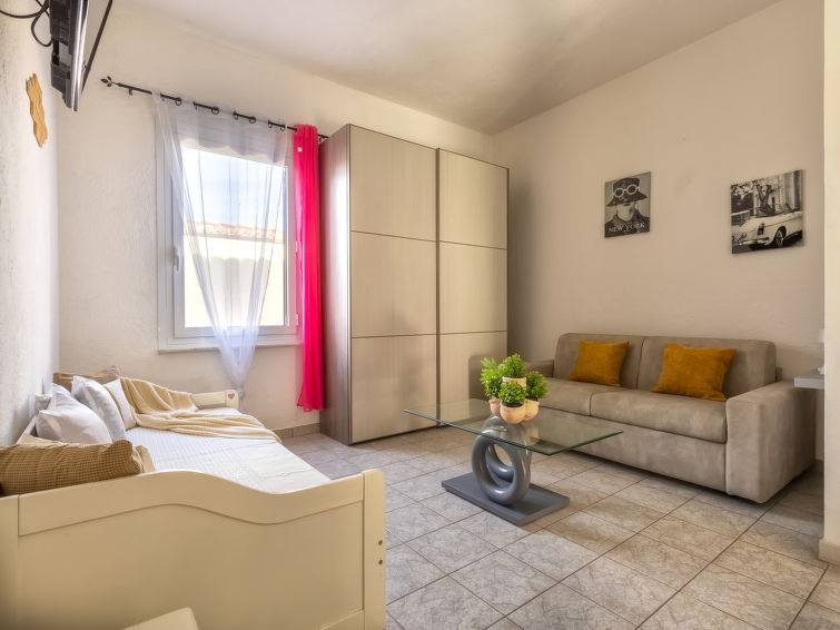 Photo of La Delfina