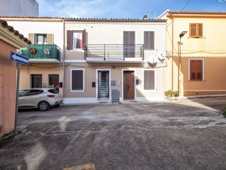 Photo of La Delfina