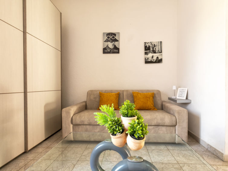 Photo of La Delfina