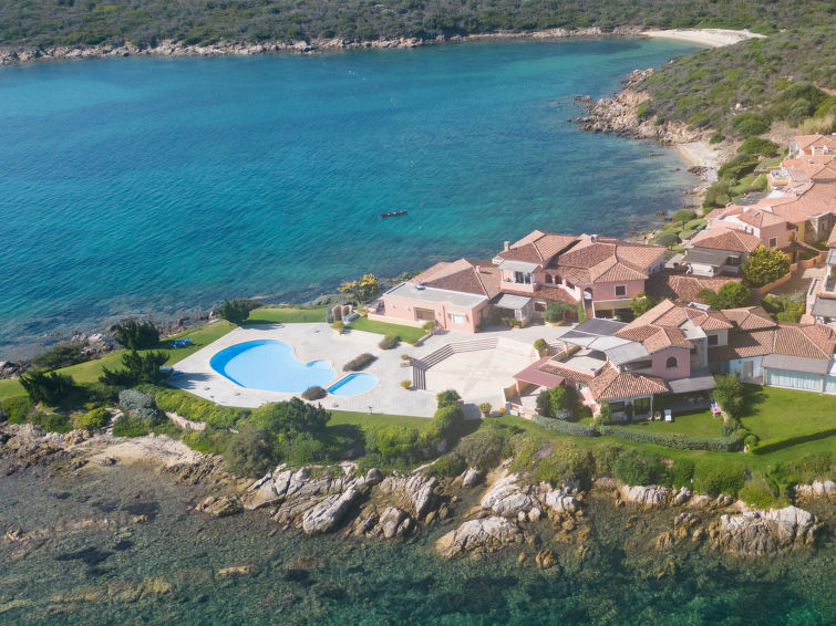 Oleandro Translation missing: villas_en.helpers.properties.accommodation_type.holiday_resort in Golfo Aranci