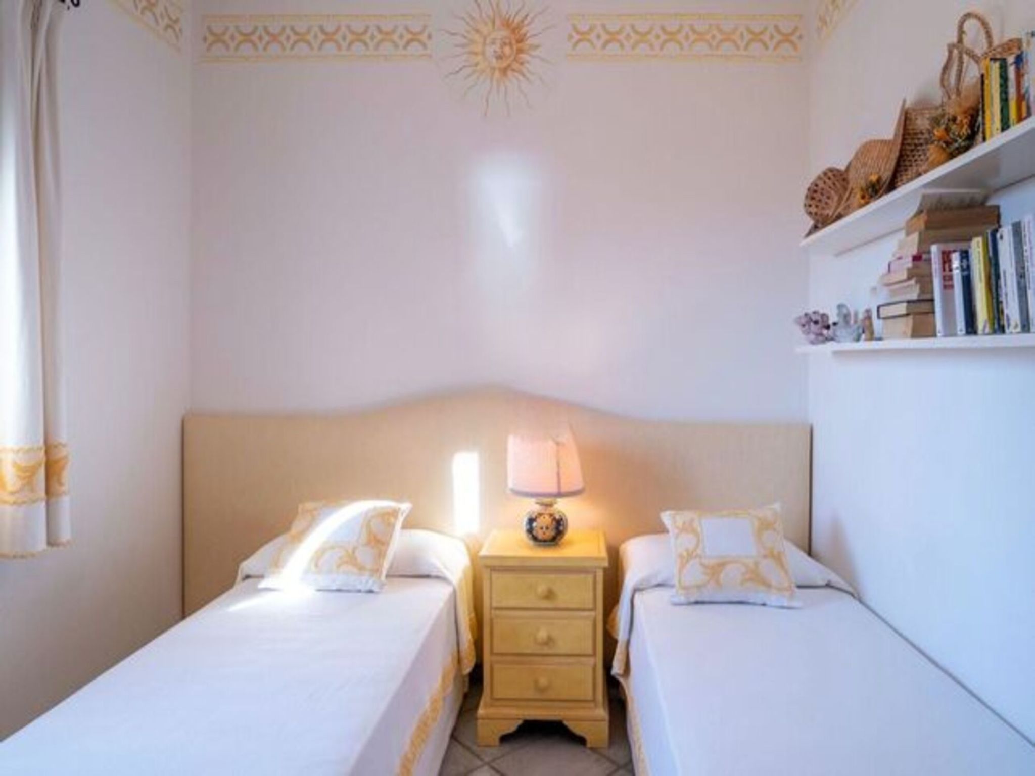 S'Abba e Sa Pedra - Inside