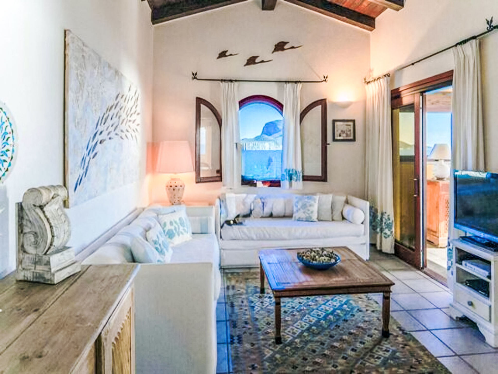 S'Abba e Sa Pedra - Inside