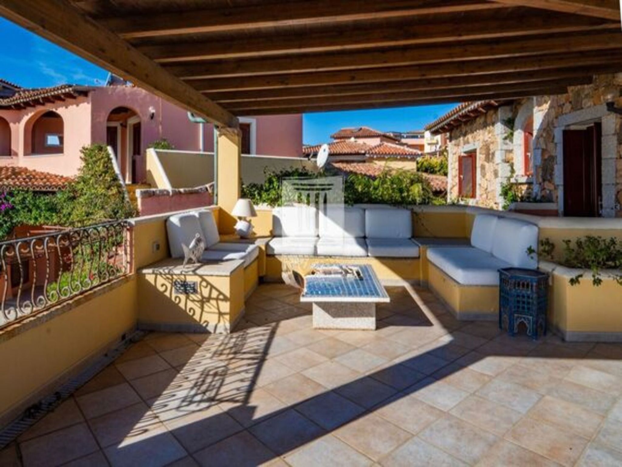 S'Abba e Sa Pedra - Outside