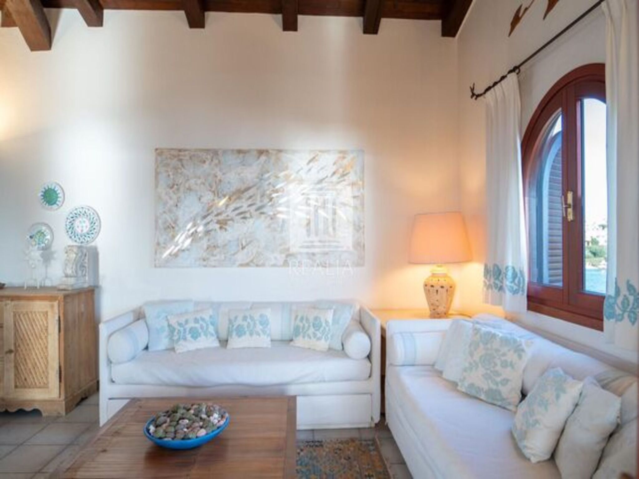 S'Abba e Sa Pedra - Inside