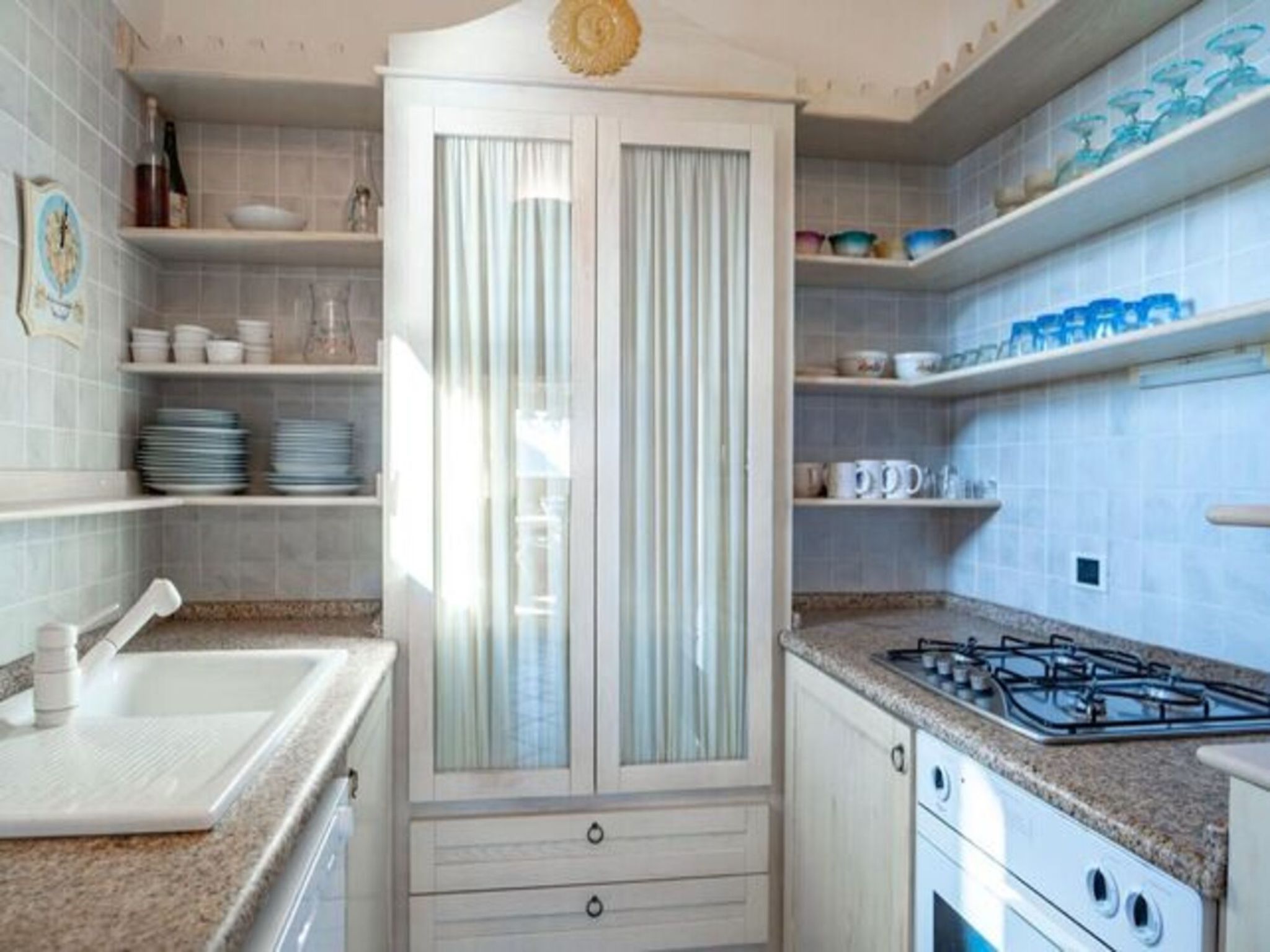 S'Abba e Sa Pedra - Inside