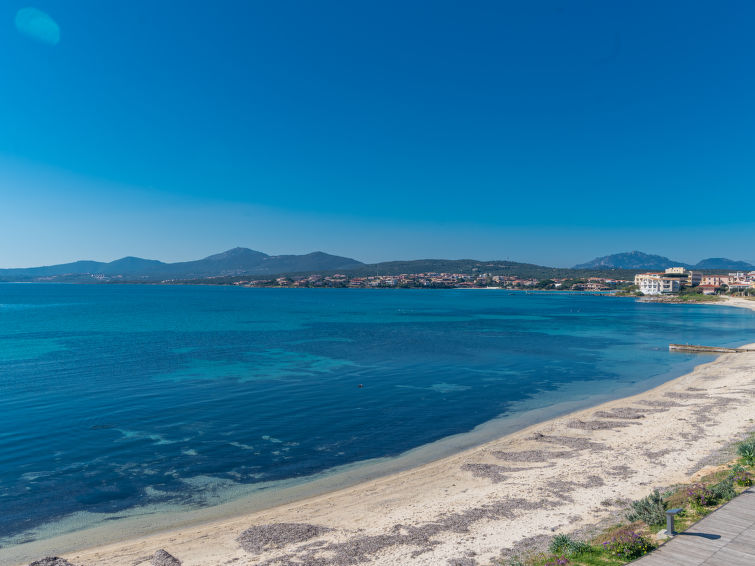 Search and Stay destination Golfo Aranci, Sardegna - Italy from AU$ 329. Delfino