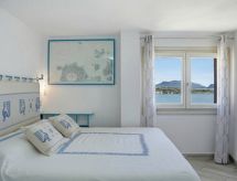 6-persoons vakantiehuis met zeezicht in Pittulongu - thumbnail 5