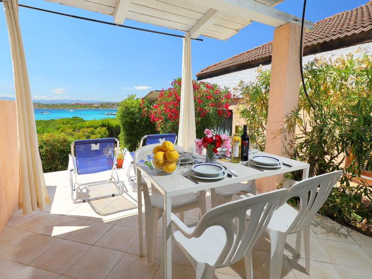 Search and Stay destination Nodu Pianu, Sardegna - Italy from AU$ 141. Vista Mare 4