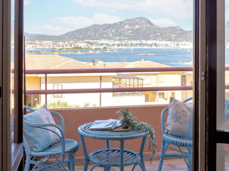 3-persoons appartement met zeezicht in het centrum van Olbia in Olbia