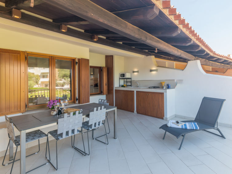4-persoons appartement in Porto Istana op 900 m van zee in Porto Istana