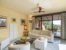 Vrijstaande woning met tuin op 200 meter van strand Porto Istana - thumbnail 6