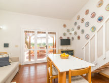 Op 800 m van zee: Comfortabel appartement Arcobaleno in Porto Istana - thumbnail 6