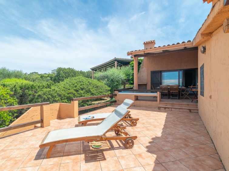 Search and Stay destination Cala Suaraccia, Sardegna - Italy from AU$ 431. Vanessa