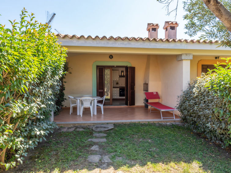 Search and Stay destination San Teodoro, Sardegna - Italy from AU$ 133. Le Canne (TEO110)
