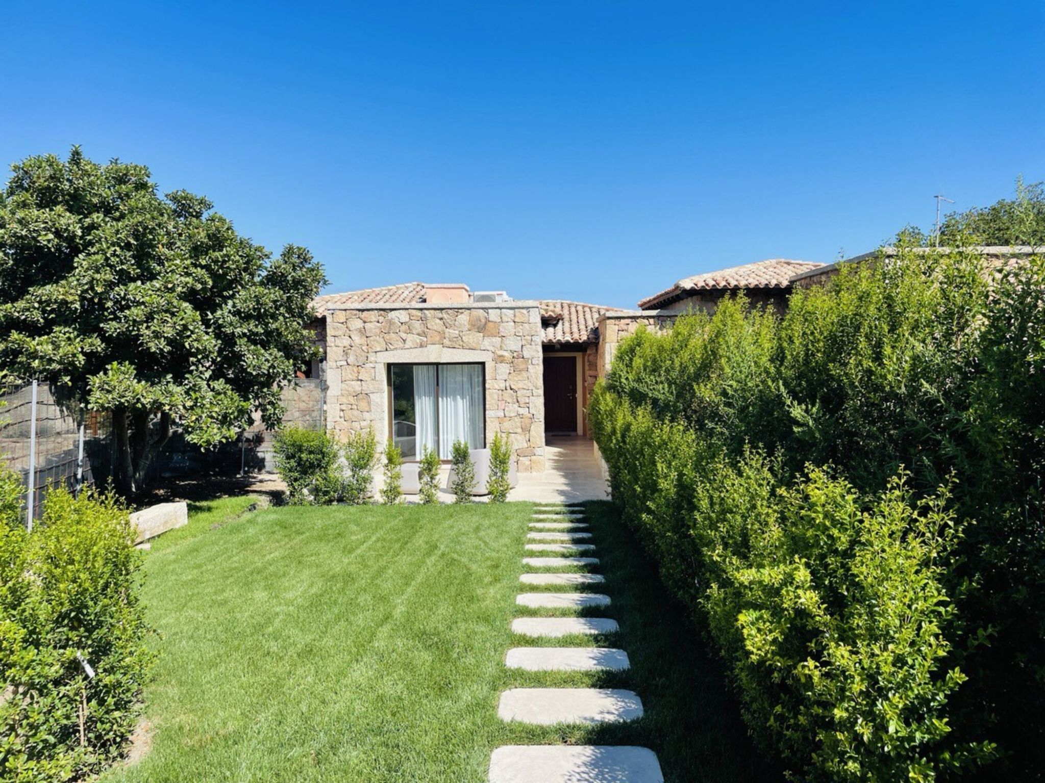 Photo of House Boat Medium