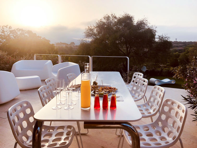 Vakantiehuis nabij golfbaan en zee in San Teodoro in San Teodoro