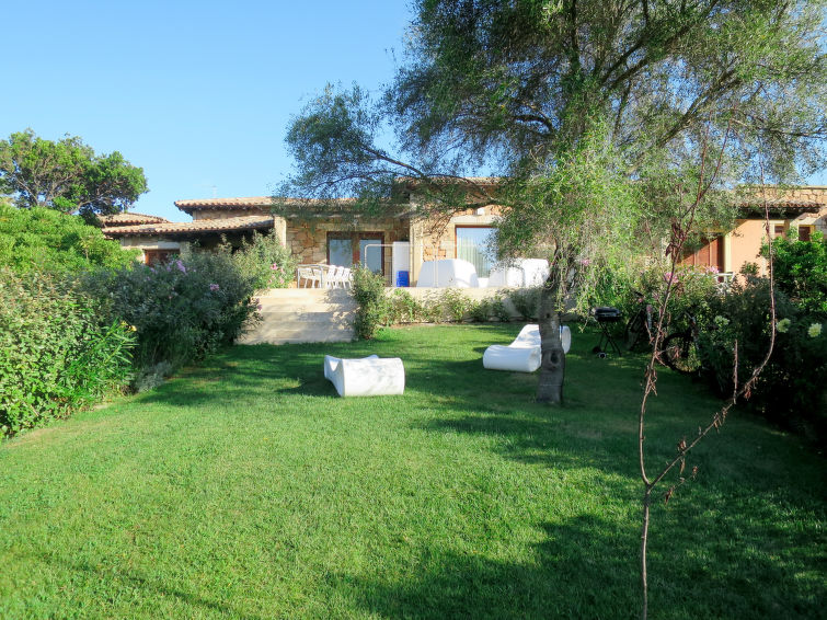 House Boat Large Translation missing: villas_en.helpers.properties.accommodation_type.holiday_resort in San Teodoro