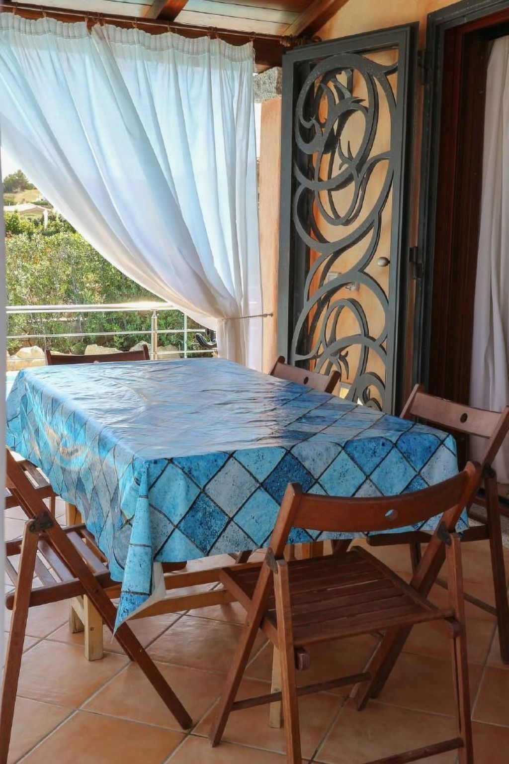 Haus in Budoni mit Schwimmbad und Privatparkplatz-Binnen