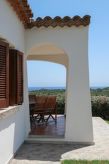 Sfeervolle villa voor 2 met gedeeld zwembad en panoramisch uitzicht op Agrustos - thumbnail 5