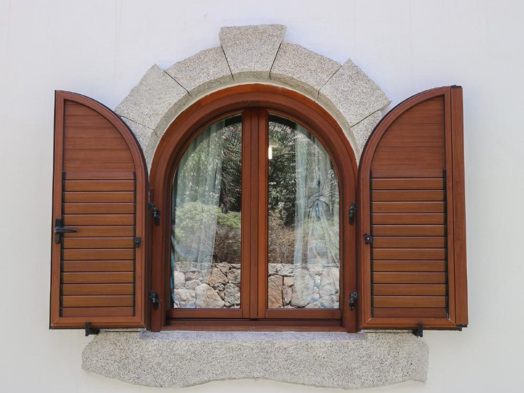 Villa mit gemeinsamem Pool und Meerblick-Binnen