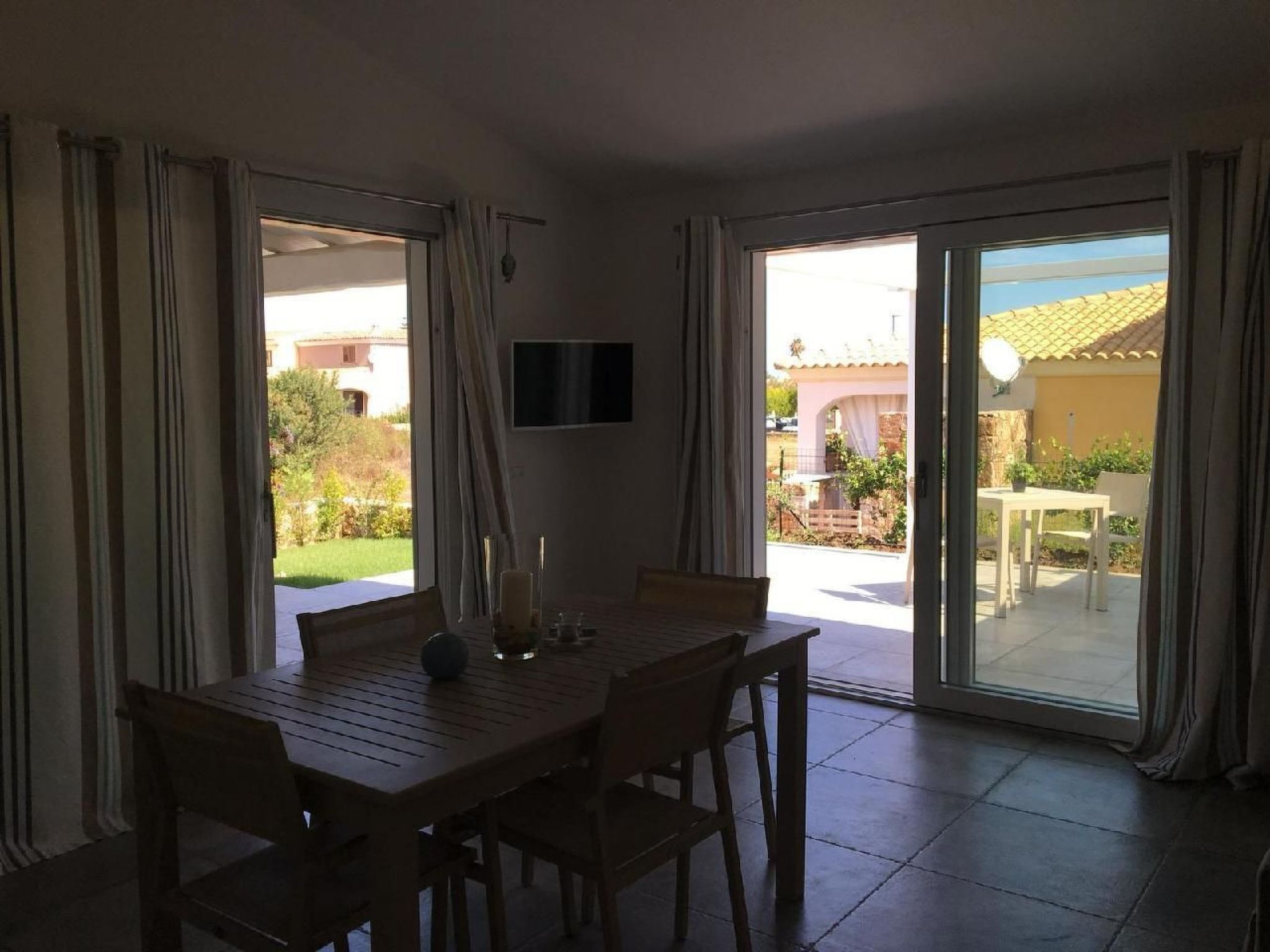 Haus in Budoni mit privatem Parkplatz-Binnen