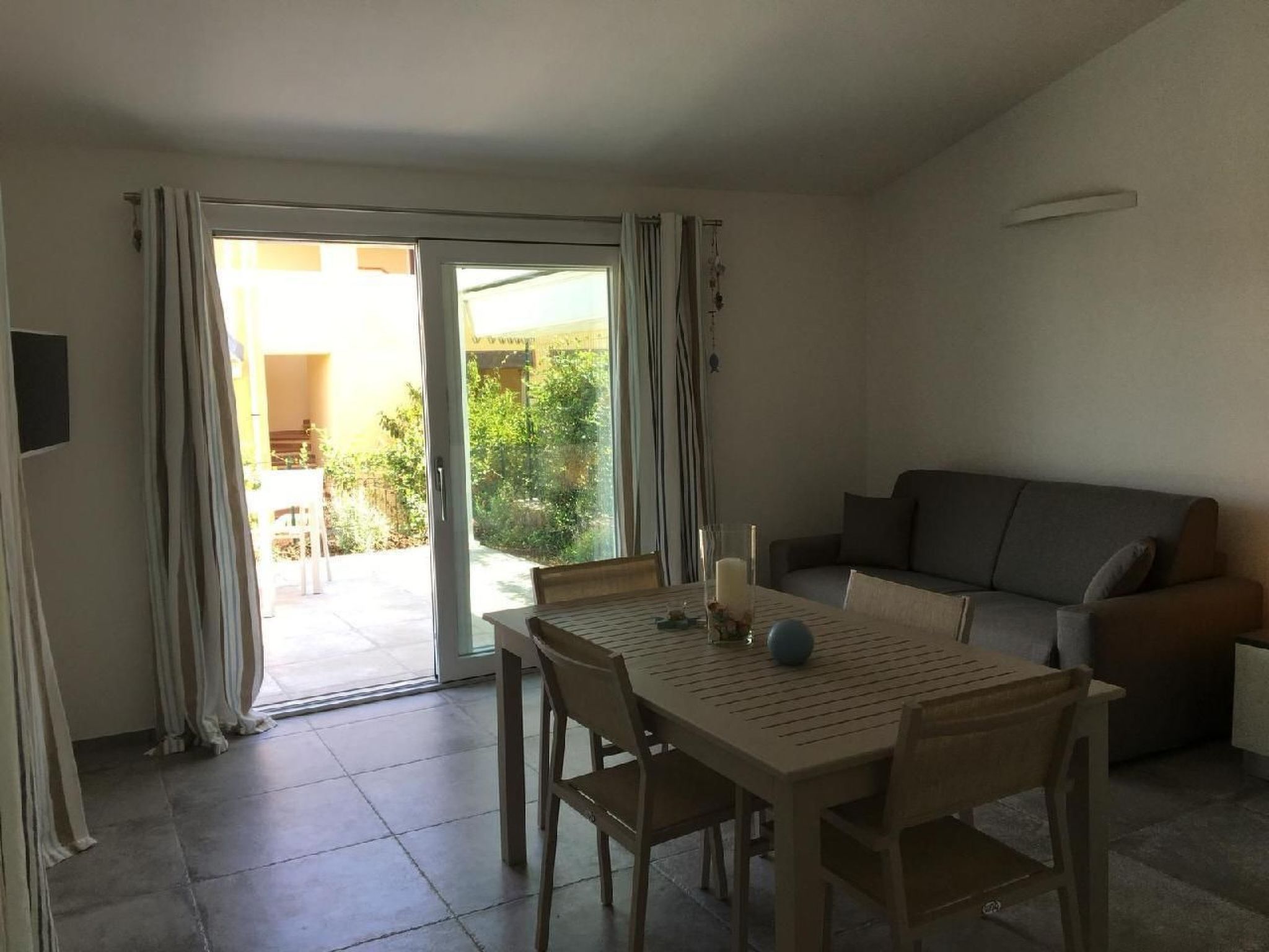 Haus in Budoni mit privatem Parkplatz-Binnen