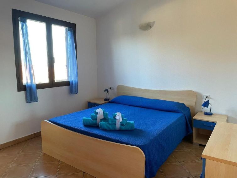 Licht appartement in Agrustos met eigen terras in Agrustos
