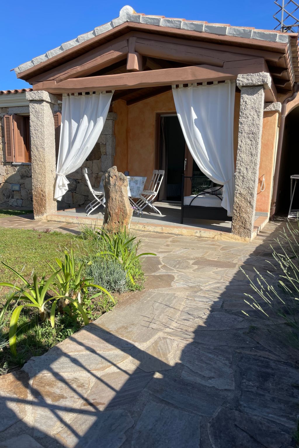 Haus 1 Kilometer vom Strand von Porto Ainu entfernt-Binnen