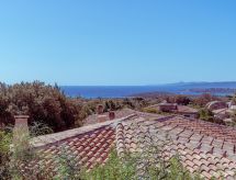 Haus in Punta Molara mit privatem Parkplatz