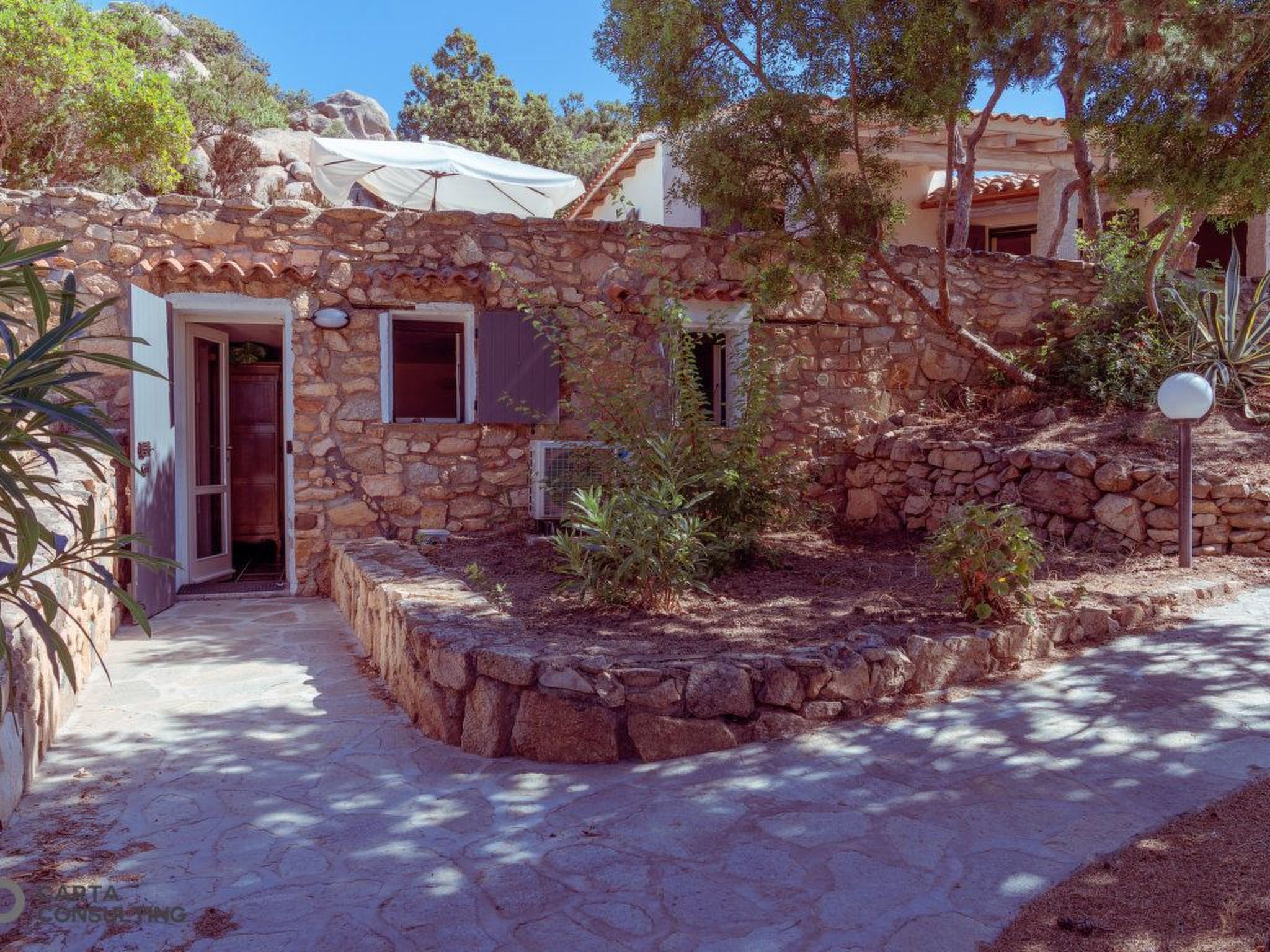 Haus in Punta Molara mit privatem Parkplatz-Image-tags.info