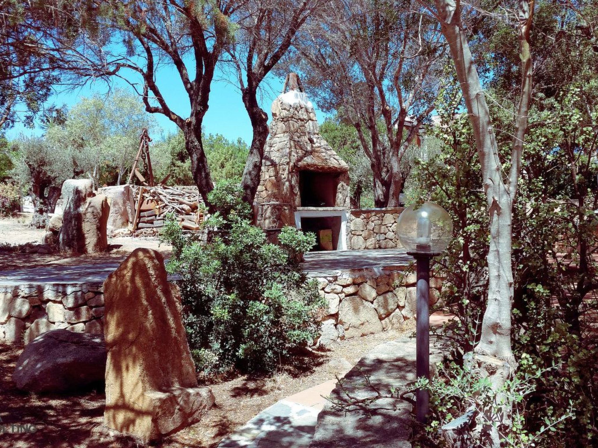 Haus in Punta Molara mit Garten und Grill-Image-tags.info