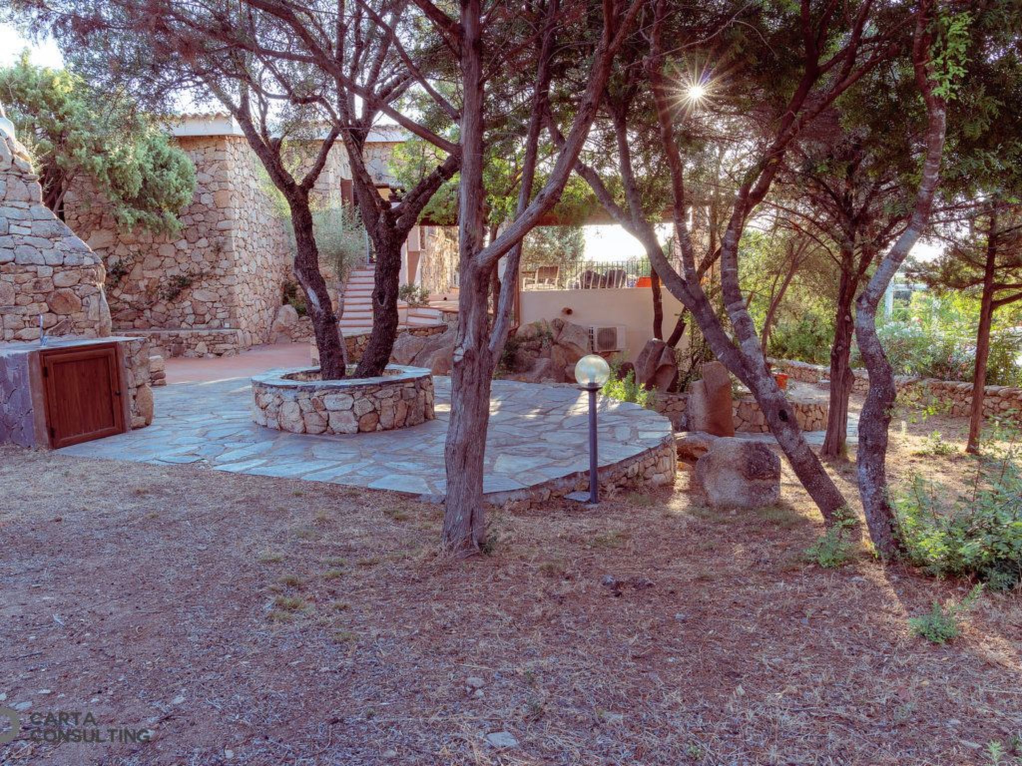 Haus in Punta Molara mit Garten und Grill-Image-tags.info