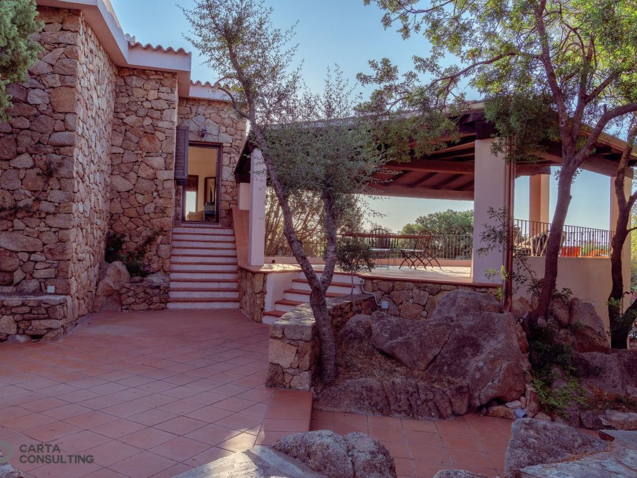 Haus in Punta Molara mit Garten und Grill-Image-tags.info