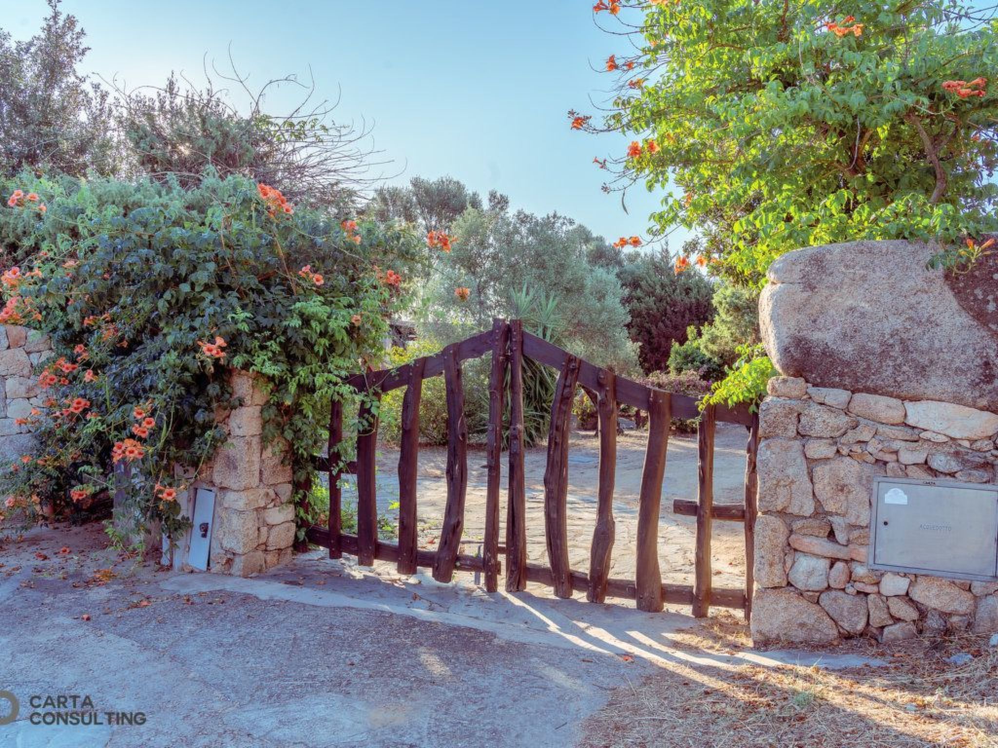 Haus in Punta Molara mit Garten und Grill-Image-tags.info