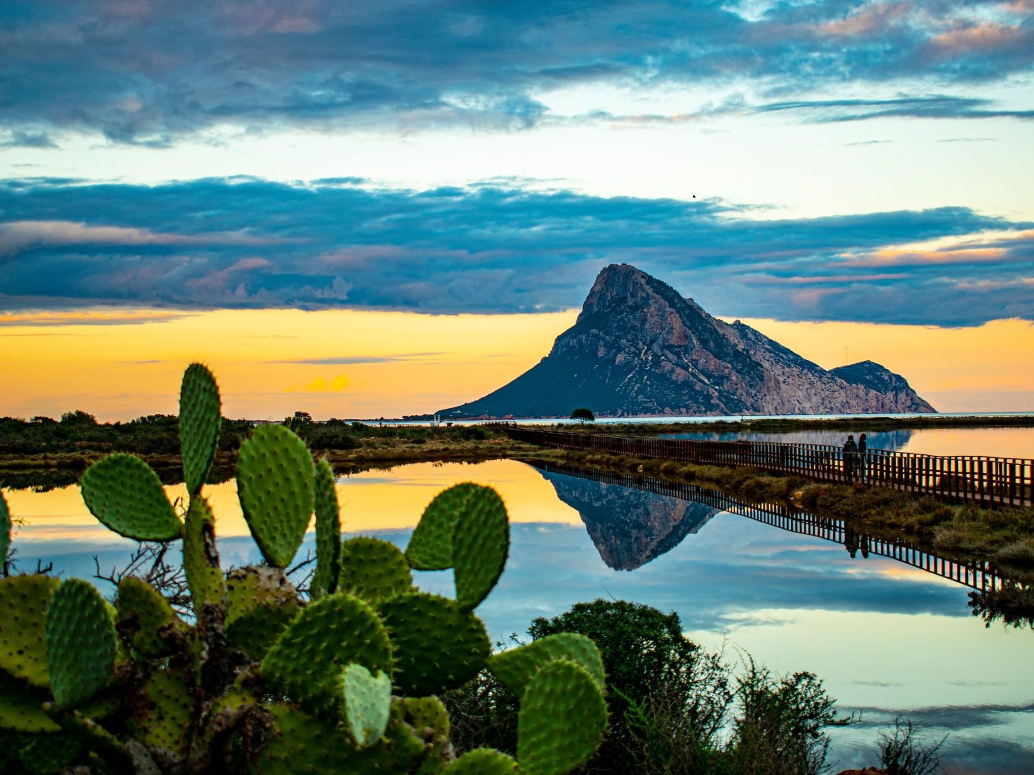 Haus in Punta Molara mit Garten und Grill-Image-tags.info