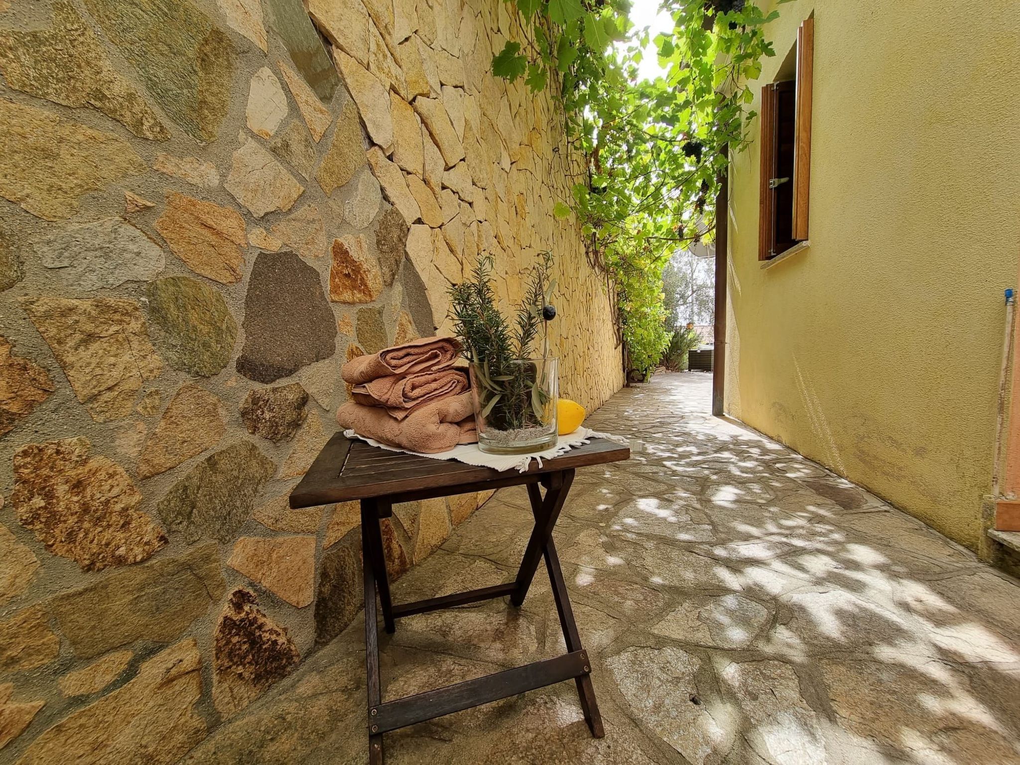 Mit Kamin, Terrasse und Meerblick-Binnen