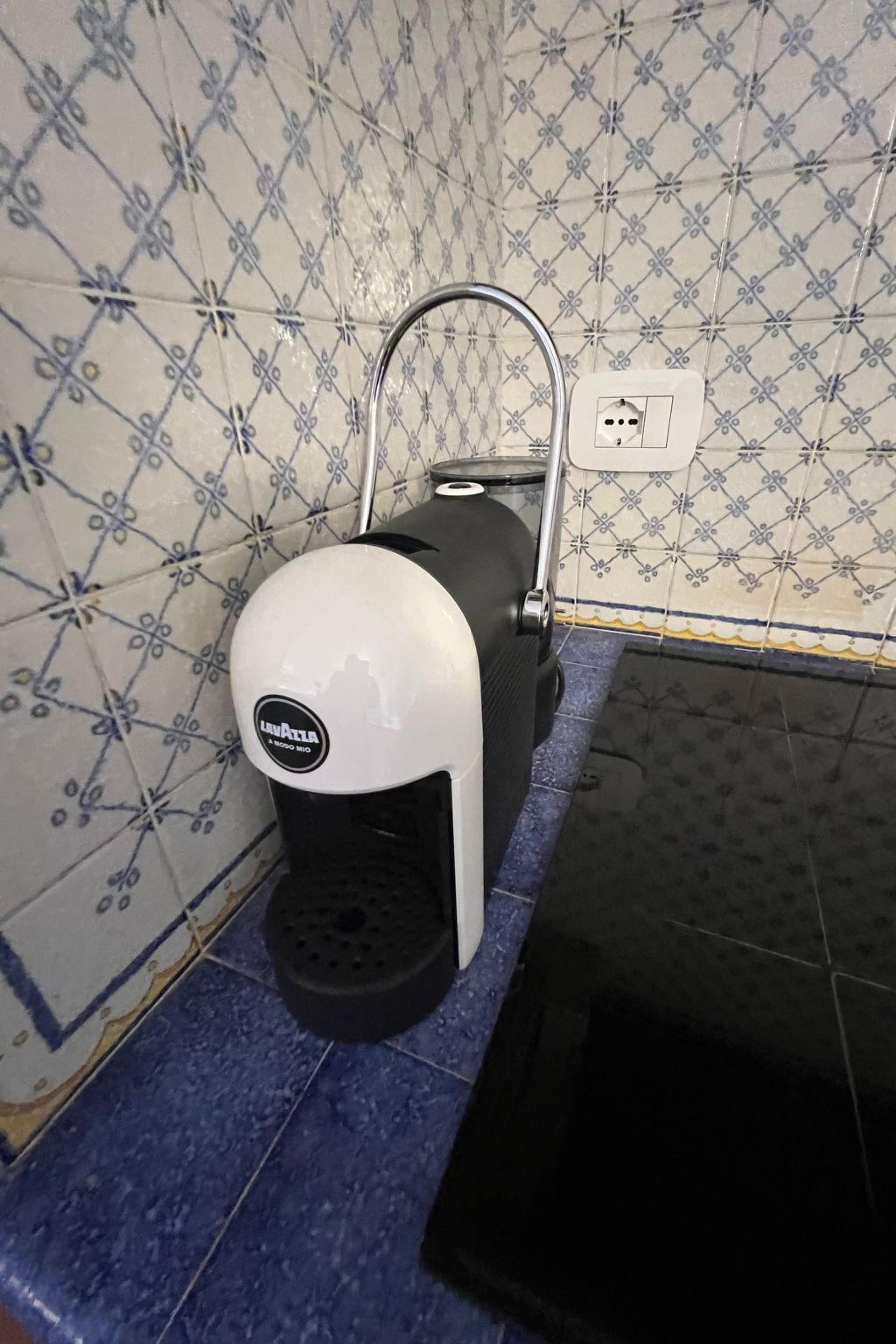 Blue Dawn. Eindrucksvolle Meersicht Coda Cavallo-Binnen