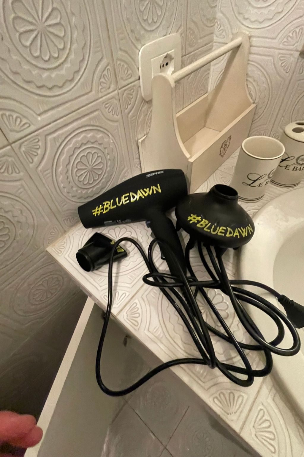 Blue Dawn. Eindrucksvolle Meersicht Coda Cavallo-Binnen