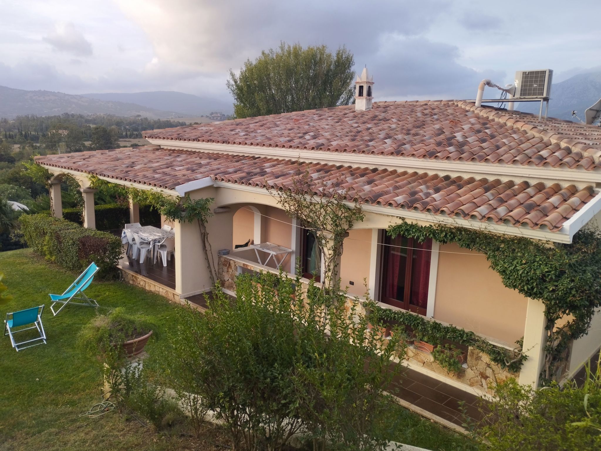 Villa Lolotha Lux mit Garten und Veranda