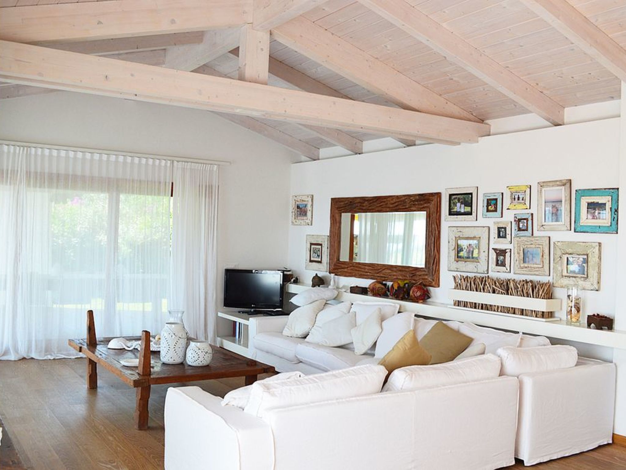 Villa Bonnie, Meerblick, Schwimmbad mit Jacuzzi-Image-tags.info