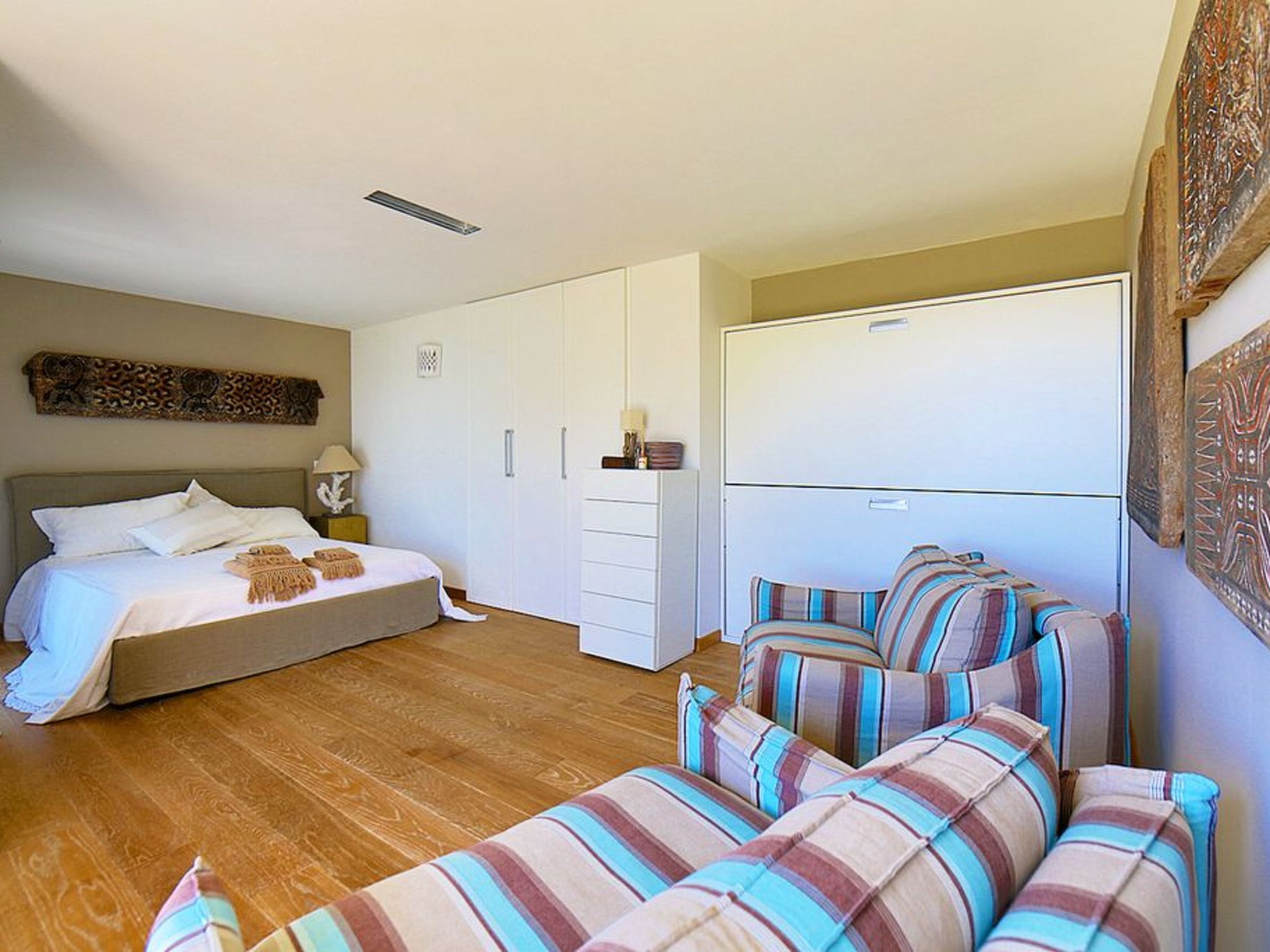 Villa Bonnie, Meerblick, Schwimmbad mit Jacuzzi-Image-tags.info