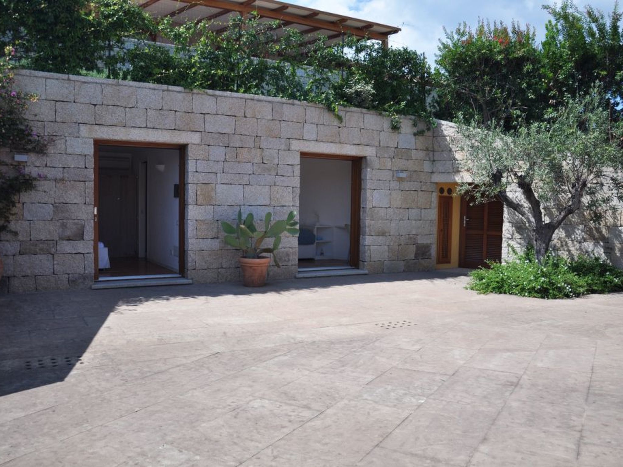 Villa Sergio, Meerblick und Schwimmbad — view 2 of 9