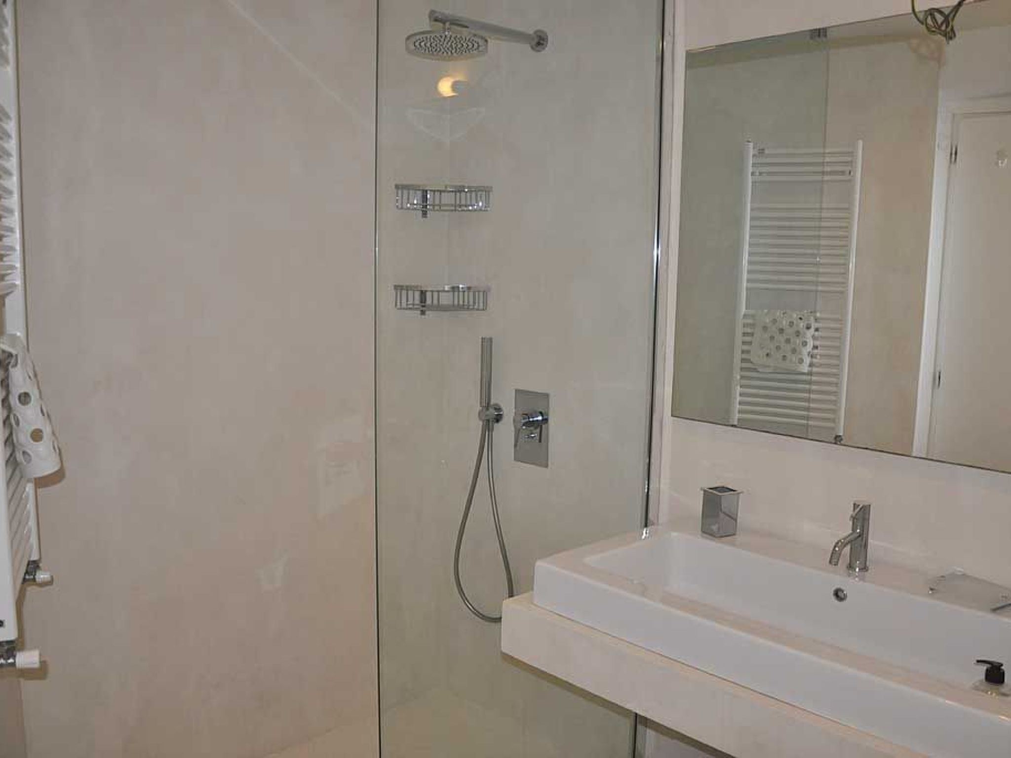 Villa Asta, Meerblick und Schwimmbad-Image-tags.info